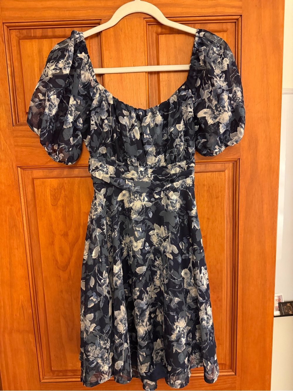 Navy Floral Puff-Sleeve Mini Dress